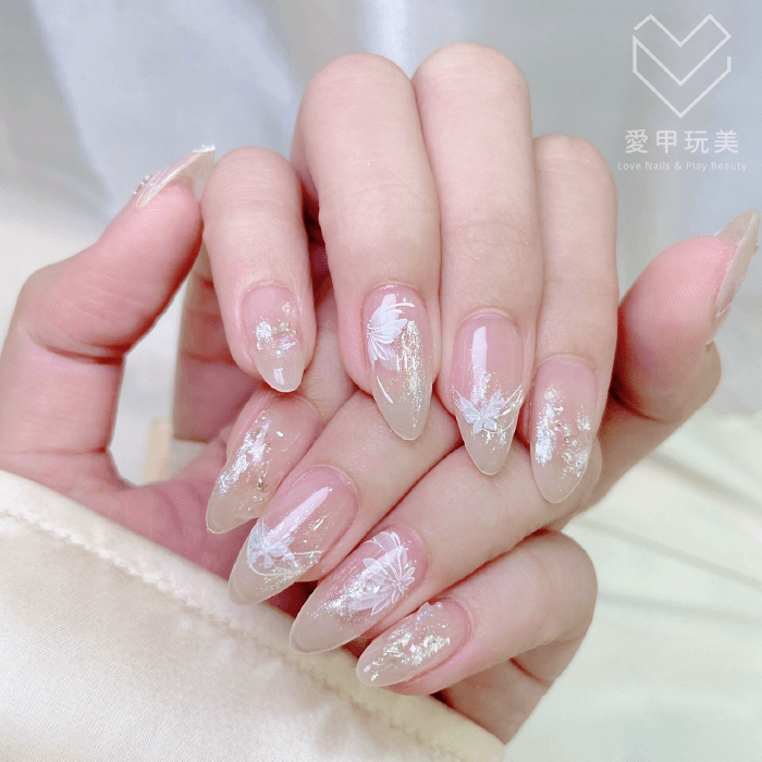 滿滿的鑽石貼片,奢華高貴 QQ老師美甲作品-台中美甲推薦