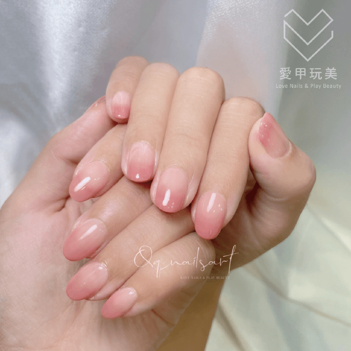 粉紅漸層美甲,可可愛愛又時尚 QQ老師美甲作品-台中美甲推薦