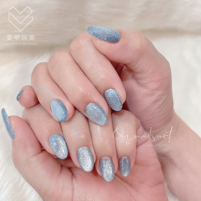 華麗藍色海洋風,貓眼讓每個角度都亮眼 QQ老師美甲作品-台中美甲推薦